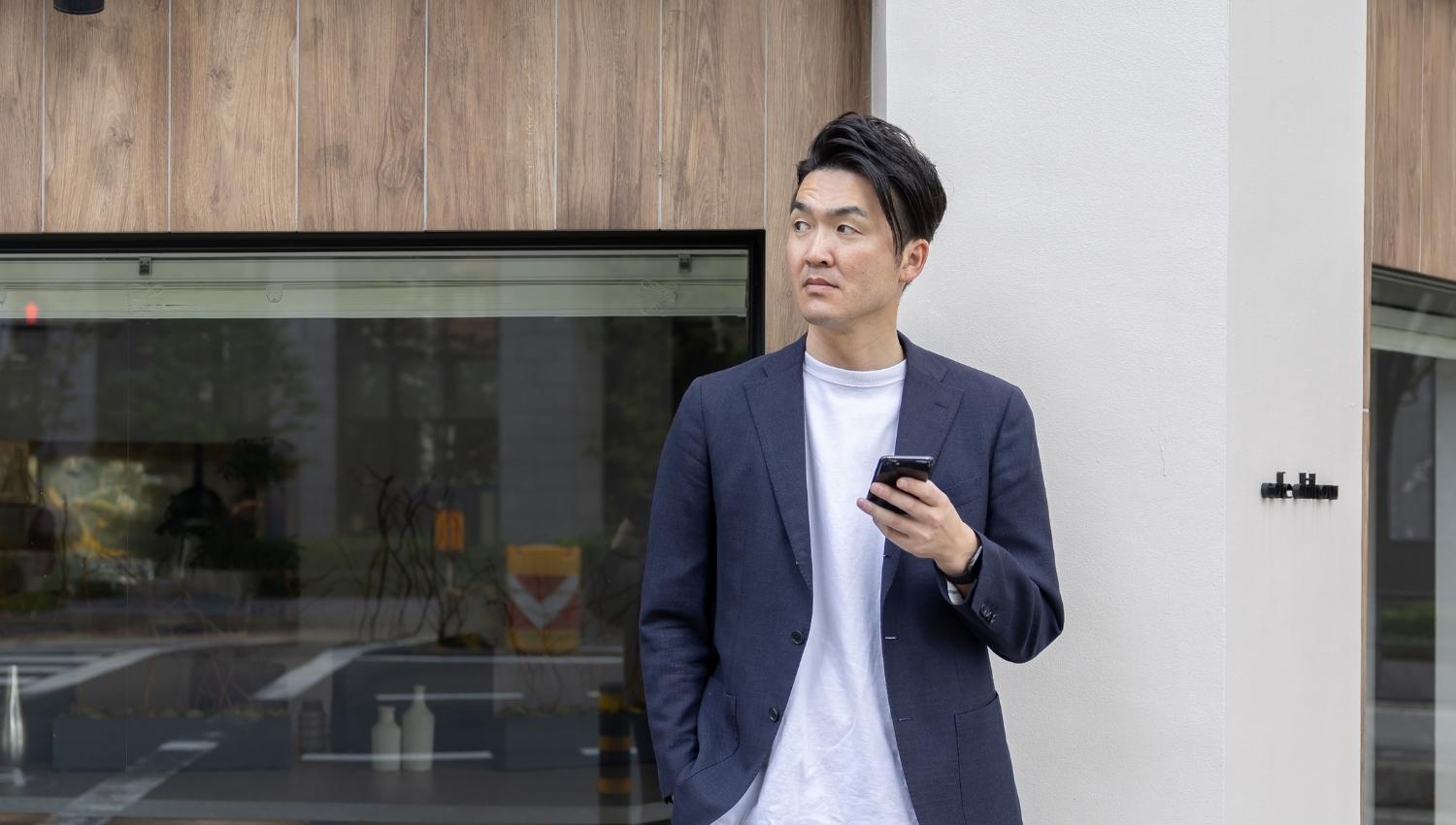 2025最新】お見合い写真の男性服装は？｜服装選びの基本知識やポイント 